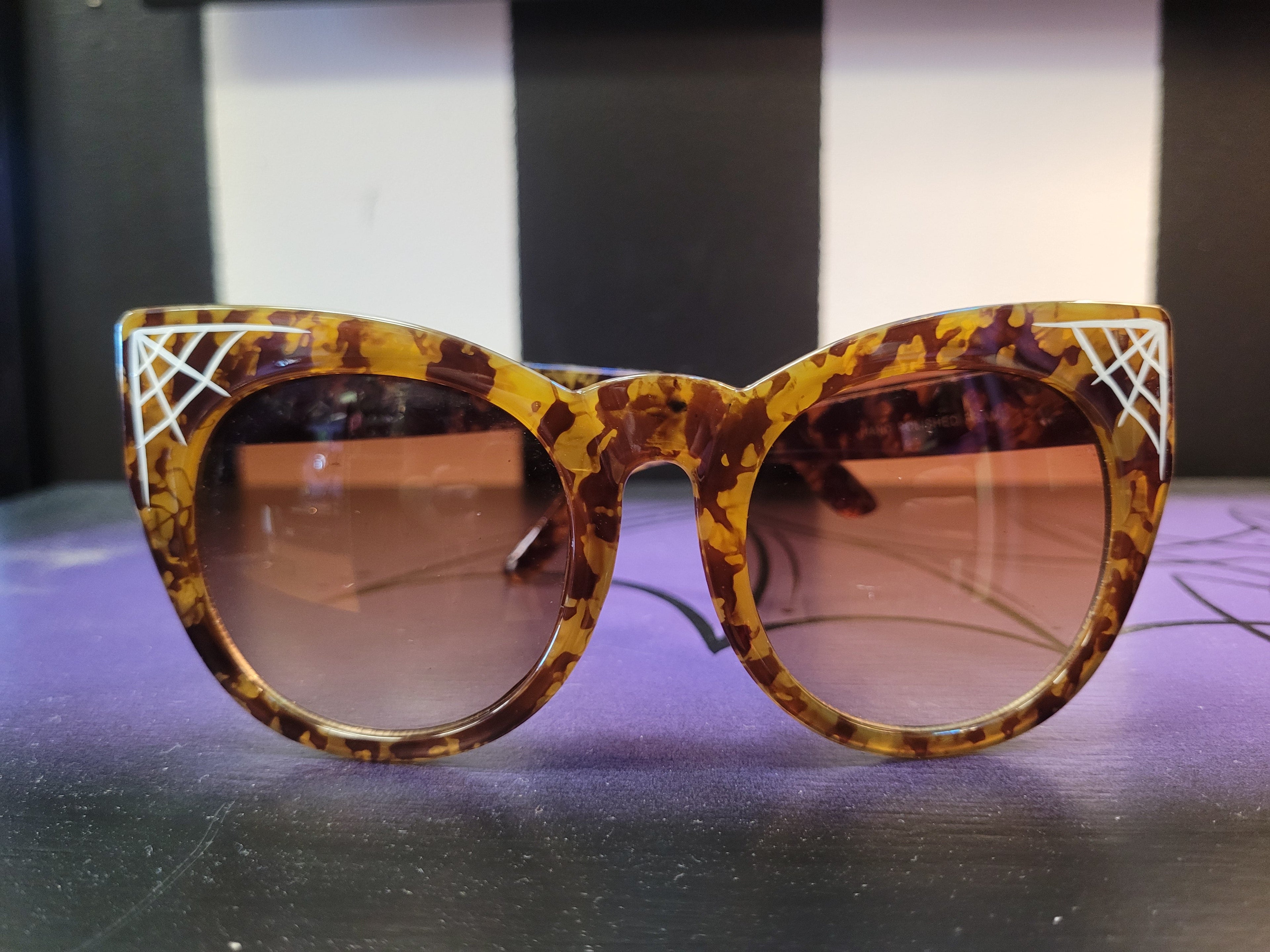 Large Webbed Shades